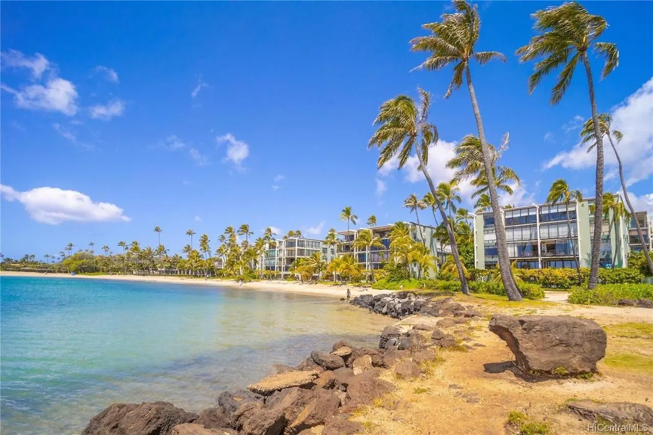 Huge Kahala Beach 2Bd And 2Ba With Kitchen Car & Parking Honolulu 5*,  ABD